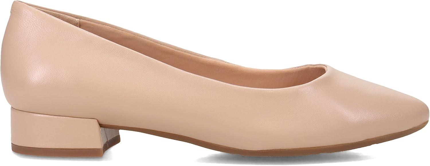 imageEasy Spirit Womens Caldise PumpLatte 101