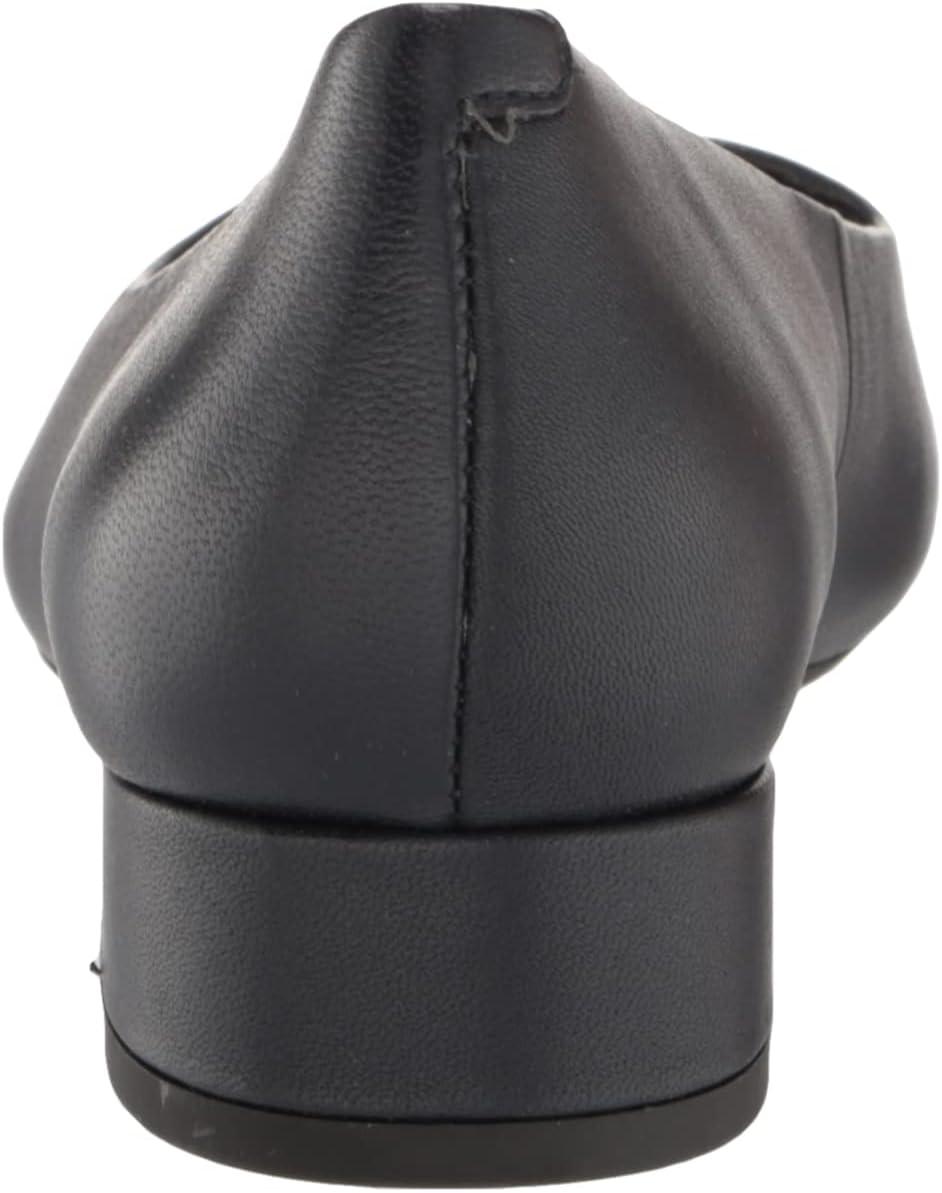 imageEasy Spirit Womens Caldise PumpNavy Leather