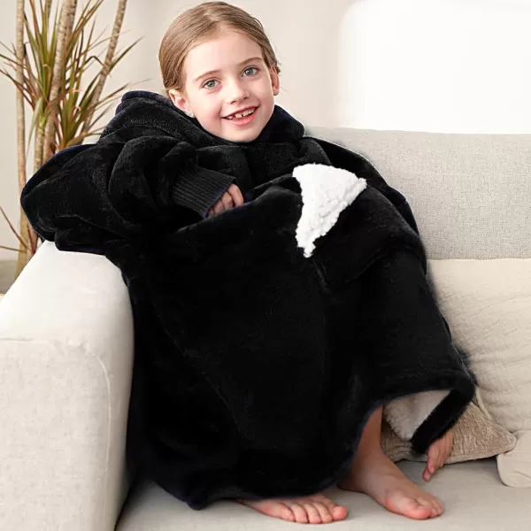 Touchat Wearable Blanket Hoodie Oversized Sherpa Blanket Sweatshirt with Hood Pocket and Sleeves Super Soft Warm Plush Hooded Blanket for Kids One Size Fits All Light GreenBlack