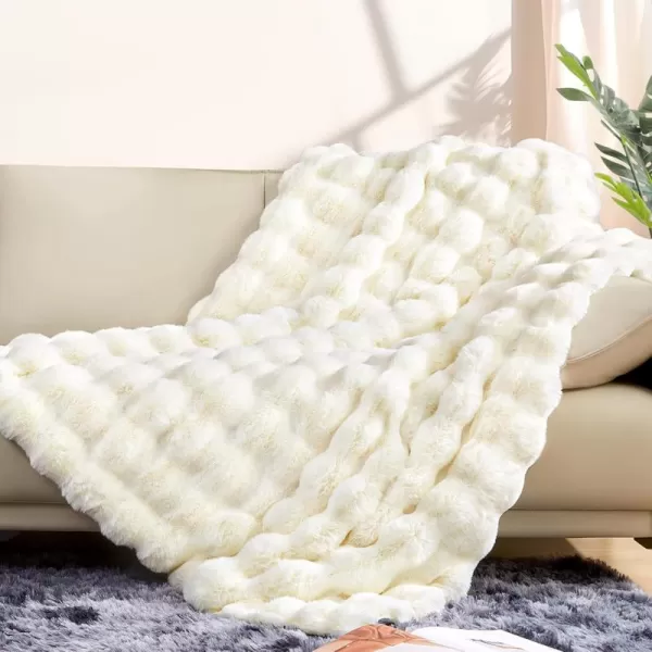 Touchat Luxury 1000GSM Faux Rabbit Fur Throw Blanket Super Heavy Warm Cozy Beige Cream Blankets for Couch Bed Sofa Bubble Plush Fuzzy Elegant Soft Reversible Mink Blanket for Living Room BedroomWhite