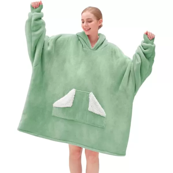 Touchat Wearable Blanket Hoodie Oversized Sherpa Blanket Sweatshirt with Hood Pocket and Sleeves Gifts Hooded Blanket for Adult Women Men BlackLight Green