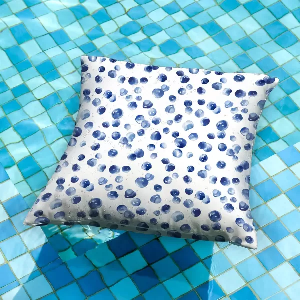 DFXSZ Outdoor Pillow Covers 20x20 Inch Set of 2 Black Polka Dot Decor Waterproof Throw Pillow Covers Farmhouse Outdoor Waterproof Pillow Covers Decor for Patio Funiture Garden Sofa CouchBlue White
