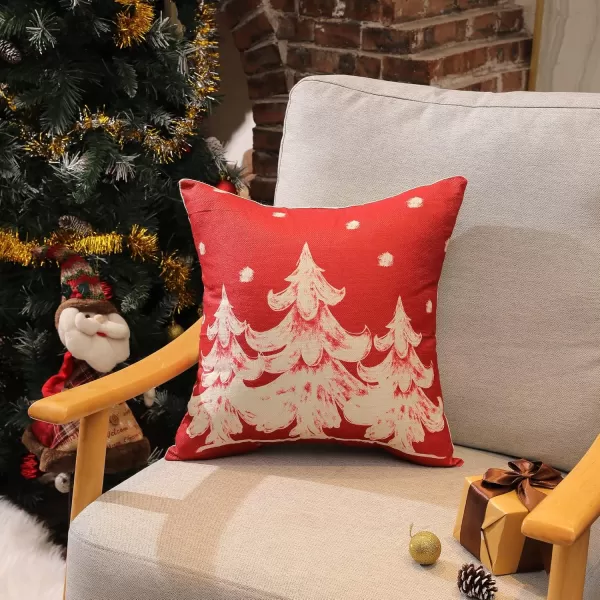 DFXSZ Red Christmas Pillow Covers 18x18 Set of 4 for Christmas Decorations Merry Christmas Tree Believe Snowflake Winter Holiday Decor Throw Cushion Case for Home CouchRed