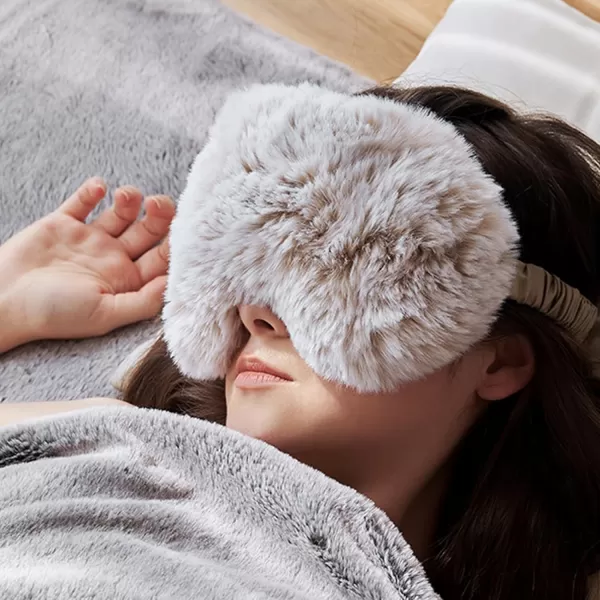 ZonLi TempControlled Faux Fur Weighted Eye Pillow SkinFriendly Inner Hot or Cold Pack for Stress Relief Sleep Travel and MeditationBeige