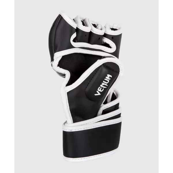 imageVenum Giant 30 Boxing Gloves  Nappa LeatherBlackWhite