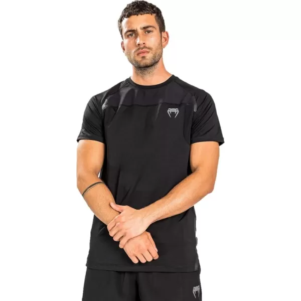 imageVenum Mens Gfit Air Dry Tech TShirtBlackBlack