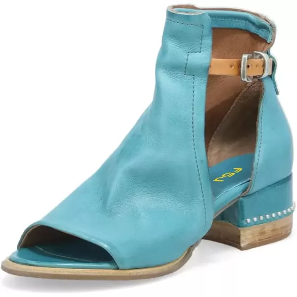 Medium Turquoise