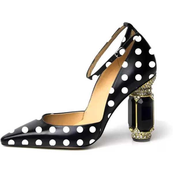 Black and White Dots