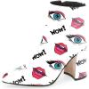 Kiss-eyes