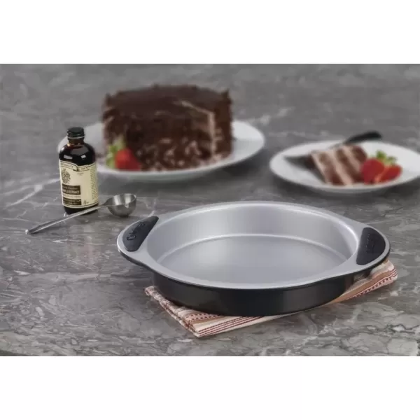 imageCuisinart Easy Grip Bakeware 9Inch Round Cake PanRound Cake Pan