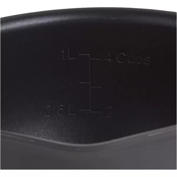 imageCuisinart 63516OP Chefs Classic Nonstick HardAnodized 1Quart Open Pour Saucier