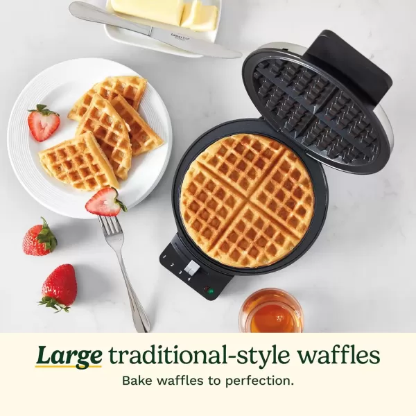imageCuisinart WMRCAP2 Round Classic Waffle Maker Brushed StainlessSilverMaker