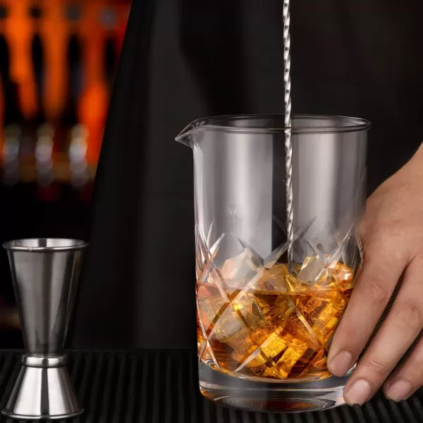 imageHIWARE Professional 24 Oz Cocktail Mixing Glass Thick Bottom Seamless Crystal Mixing Glass