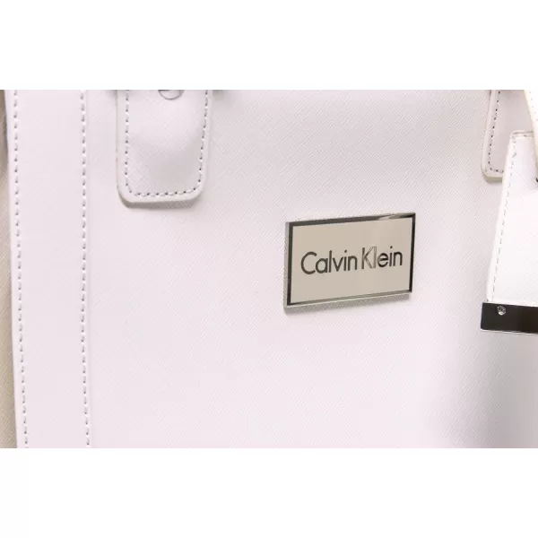 Calvin Klein Cold Spring Laptop Case Cream One SizeCalvin Klein Cold Spring Laptop Case Cream One Size