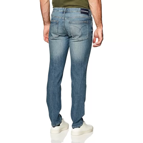 Calvin Klein Mens Slim Fit JeanChipped Blue