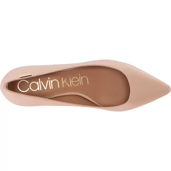 Calvin Klein Womens Gabrianna PumpDesert Sand Leather 270