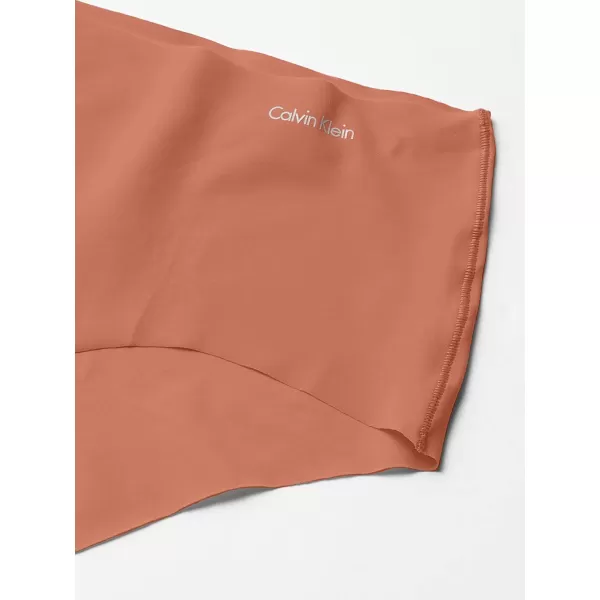 Calvin Klein Womens Invisibles Hipster PantyLight Chestnut