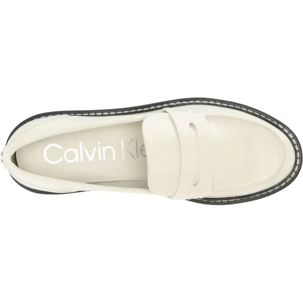 Calvin Klein Womens Suzie LoaferChic Cream 150