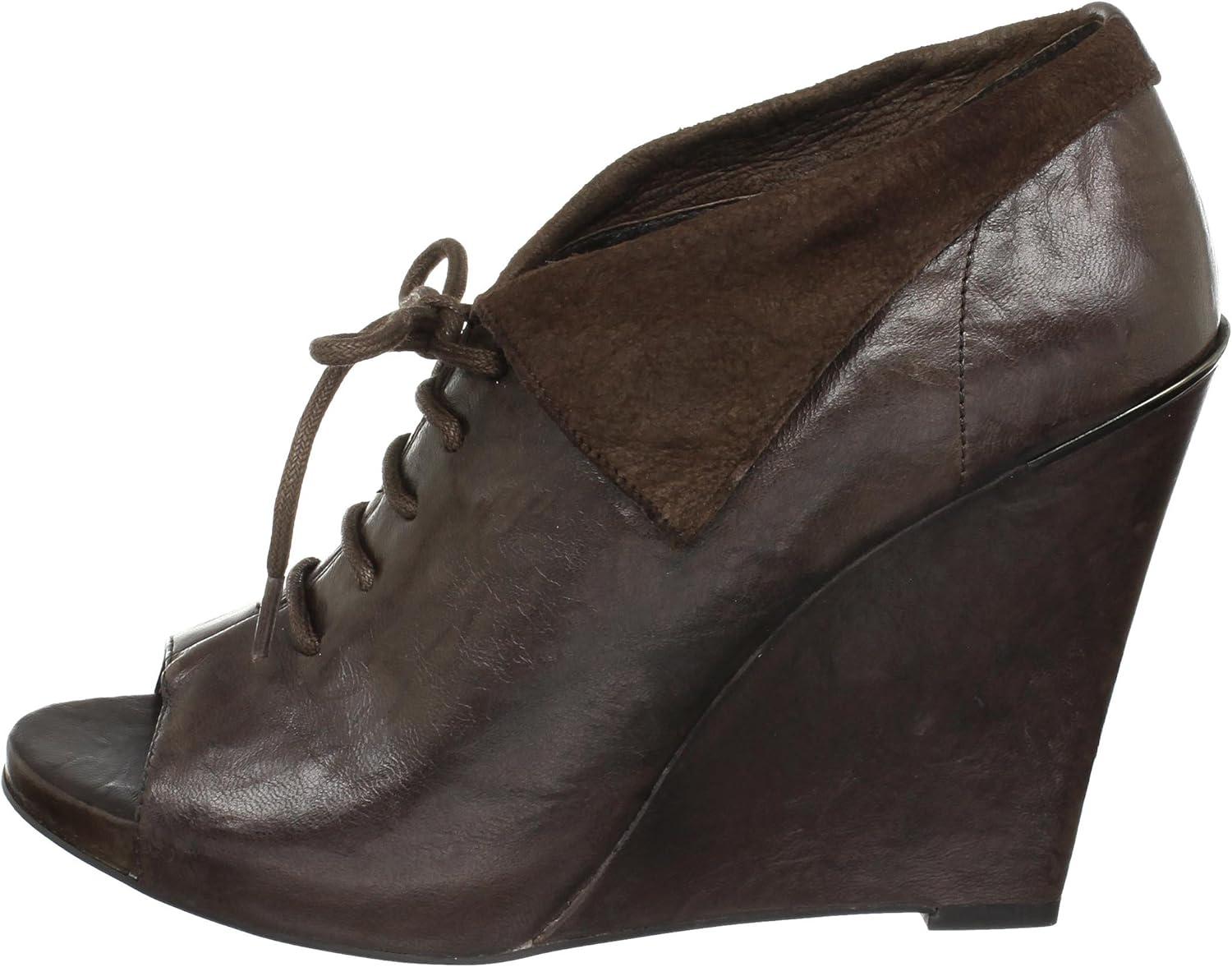 imageSam Edelman Womens Winnie BootieSundown Grey