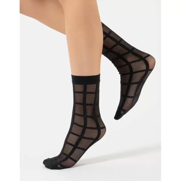 CALZITALY 3 Pairs Women Pop Socks Sheer Everyday Ankle Socks in 3 Different Designs Dots Stripes and Geometric  One Size BlackCALZITALY 3 Pairs Women Pop Socks Sheer Everyday Ankle Socks in 3 Different Designs Dots Stripes and Geometric  One Size Black