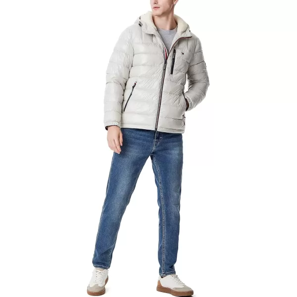 Tommy Hilfiger Mens Midweight Sherpa Lined Hooded Water Resistant Puffer JacketIce