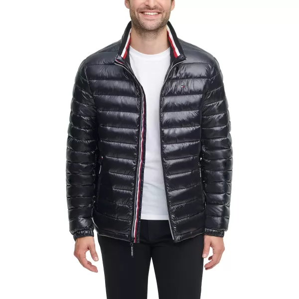 Tommy Hilfiger Mens Water Resistant Ultra Loft Down Alternative Puffer JacketBlack Wet Look