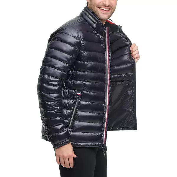 Tommy Hilfiger Mens Water Resistant Ultra Loft Down Alternative Puffer JacketBlack Wet Look