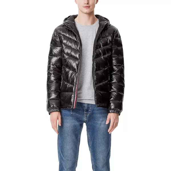 Tommy Hilfiger Mens Heavyweight Chevron Quilted Performance Hooded Puffer JacketBlack Shine