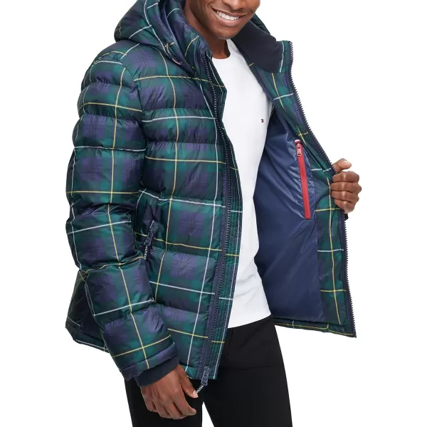 Tommy Hilfiger Mens Legacy Hooded Puffer JacketGreen Plaid