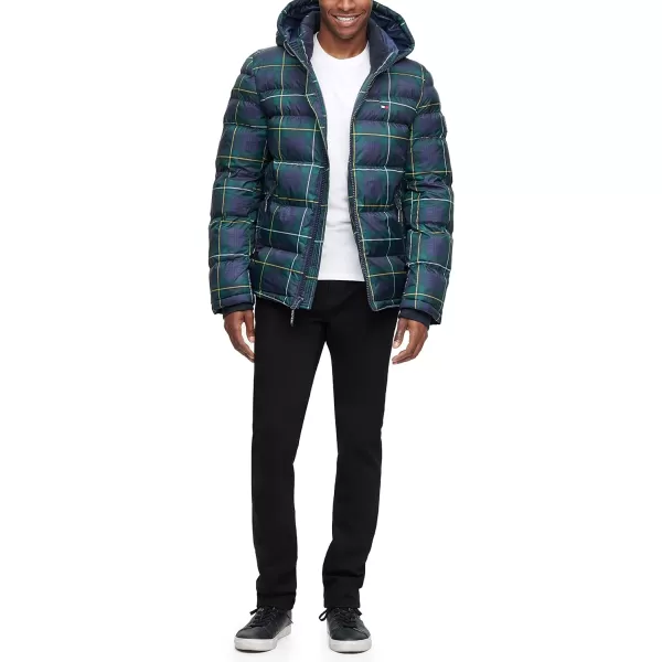 Tommy Hilfiger Mens Legacy Hooded Puffer JacketGreen Plaid