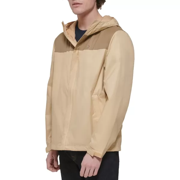 Tommy Hilfiger Mens Lightweight Breathable Waterproof Hooded JacketBrown Color Block