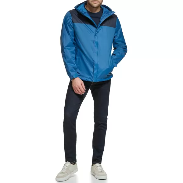 Tommy Hilfiger Mens Lightweight Breathable Waterproof Hooded JacketNavyBlue Color Block