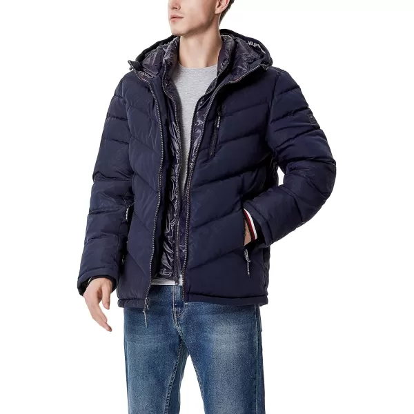 Tommy Hilfiger Mens Midweight Chevron Quilted Performance Hooded Puffer JacketTh Print W Bib