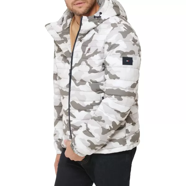 Tommy Hilfiger Mens Stretch Poly Hooded Packable JacketWhite Camo