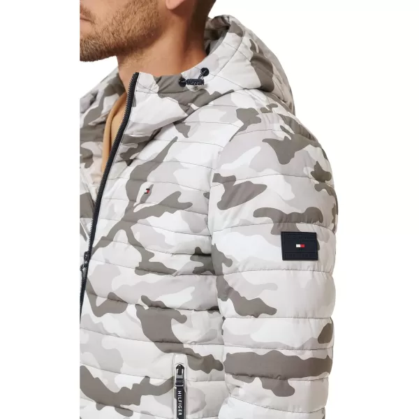 Tommy Hilfiger Mens Stretch Poly Hooded Packable JacketWhite Camo