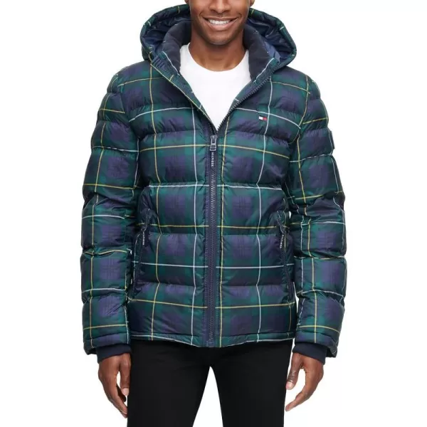 Tommy Hilfiger Mens Legacy Hooded Puffer JacketGreen Plaid