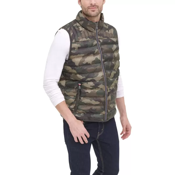 imageTommy Hilfiger Mens Lightweight Packable Puffer Vest JacketCamouflage