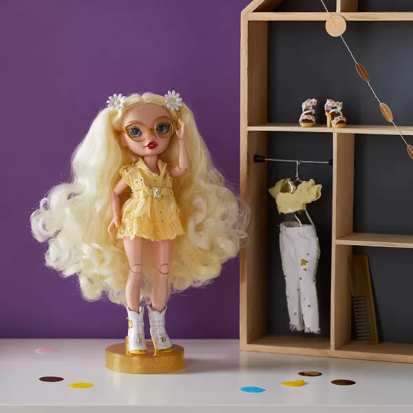 Rainbow High Delilah Fields- Buttercup Yellow Fashion Doll with Albinism &amp; Glasses. 2 Designer Outfits to Mix &amp; Match with Accessories, Great Gift for Kids 6-12 Years Old, Multicolor, 578307