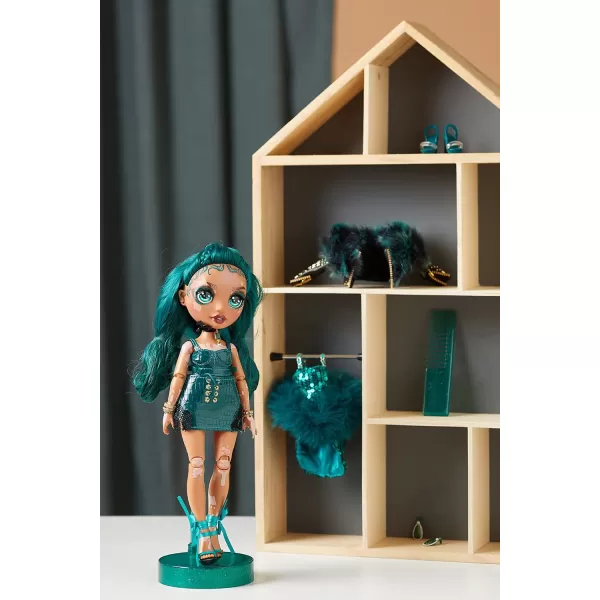 Rainbow High Jewel Richie- Emerald Green Fashion Doll with Vitiligo. 2 Designer Outfits to Mix &amp; Match with Accessories, Great Gift for Kids 6-12 Years Old and Collectors