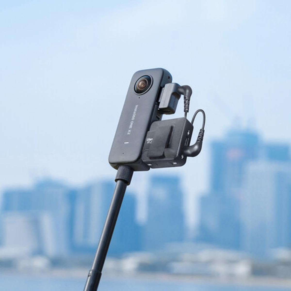 insta360 Mic Adapter One X2  Input for External Microphones Type-C and 3.5mm Audio Ports Input for External Microphones Type-C and 3.5mm Audio Ports)