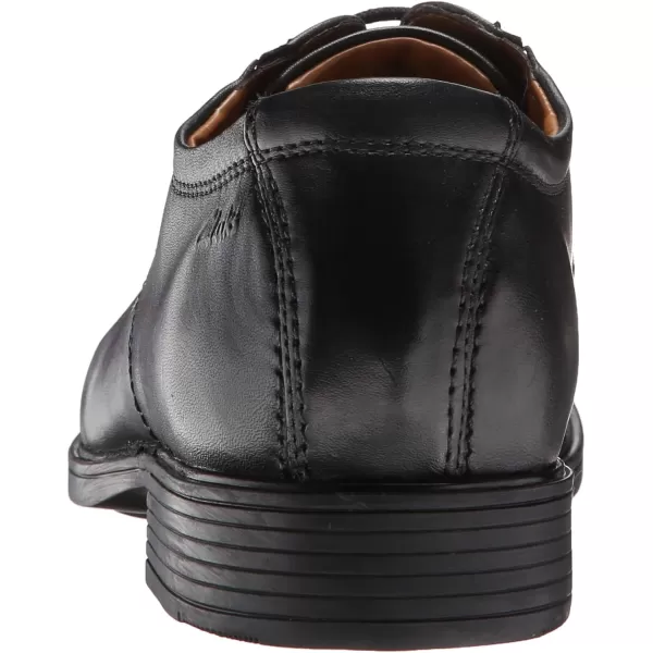 Clarks Men's Tilden Walk Oxford)