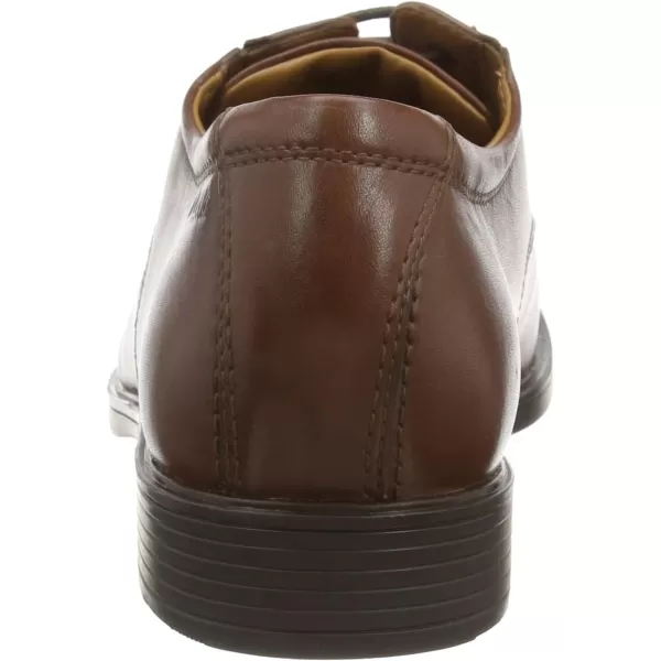 Clarks Men's Tilden Walk Oxford)