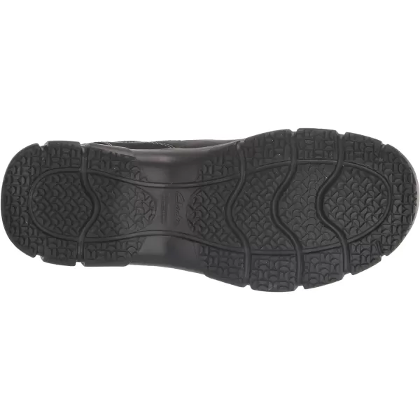 Clarks Men's Walpath Mid Oxford Boot