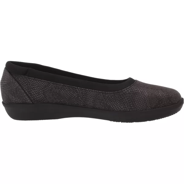 Clarks Women's Ayla Low Ballet Flat