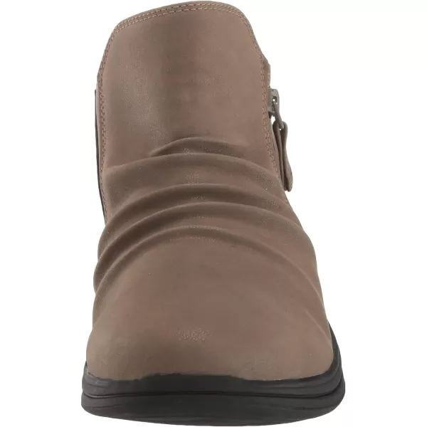 Clarks Women's Breeze Range Ankle Boot