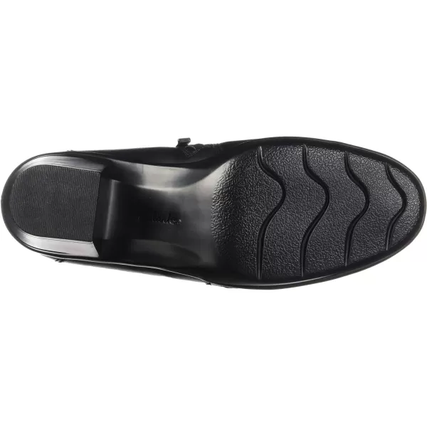 Clarks Women's Emslie Warren Slip-On Loafer