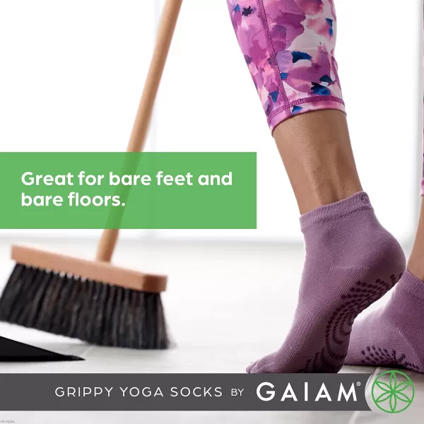 Gaiam Grippy Yoga Socks for Women &amp; Men – Full Toe Non Slip Sticky Grip Accessories for Yoga, Barre, Pilates, Dance, Ballet)