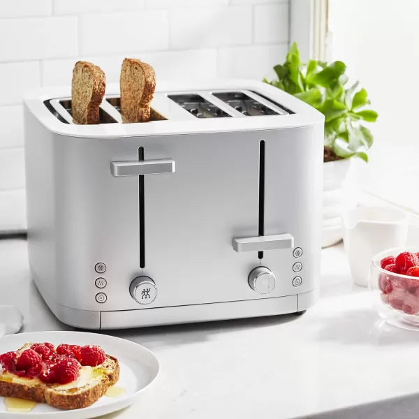 ZWILLING Enfinigy 2 Long Slot Toaster, 4 Slices with Extra Wide 1.5" Slots for Bagels, 7 Toast Settings, Even Toasting, Reheat, Cancel, Defrost, Black