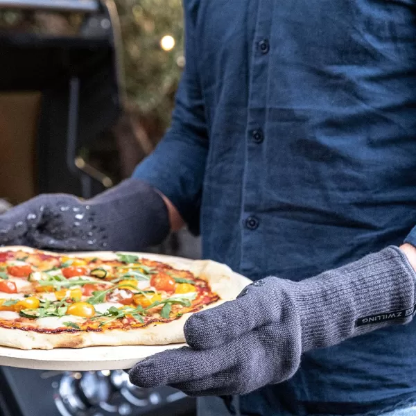 ZWILLING BBQ+ Heat Resistant Protection Grill Gloves